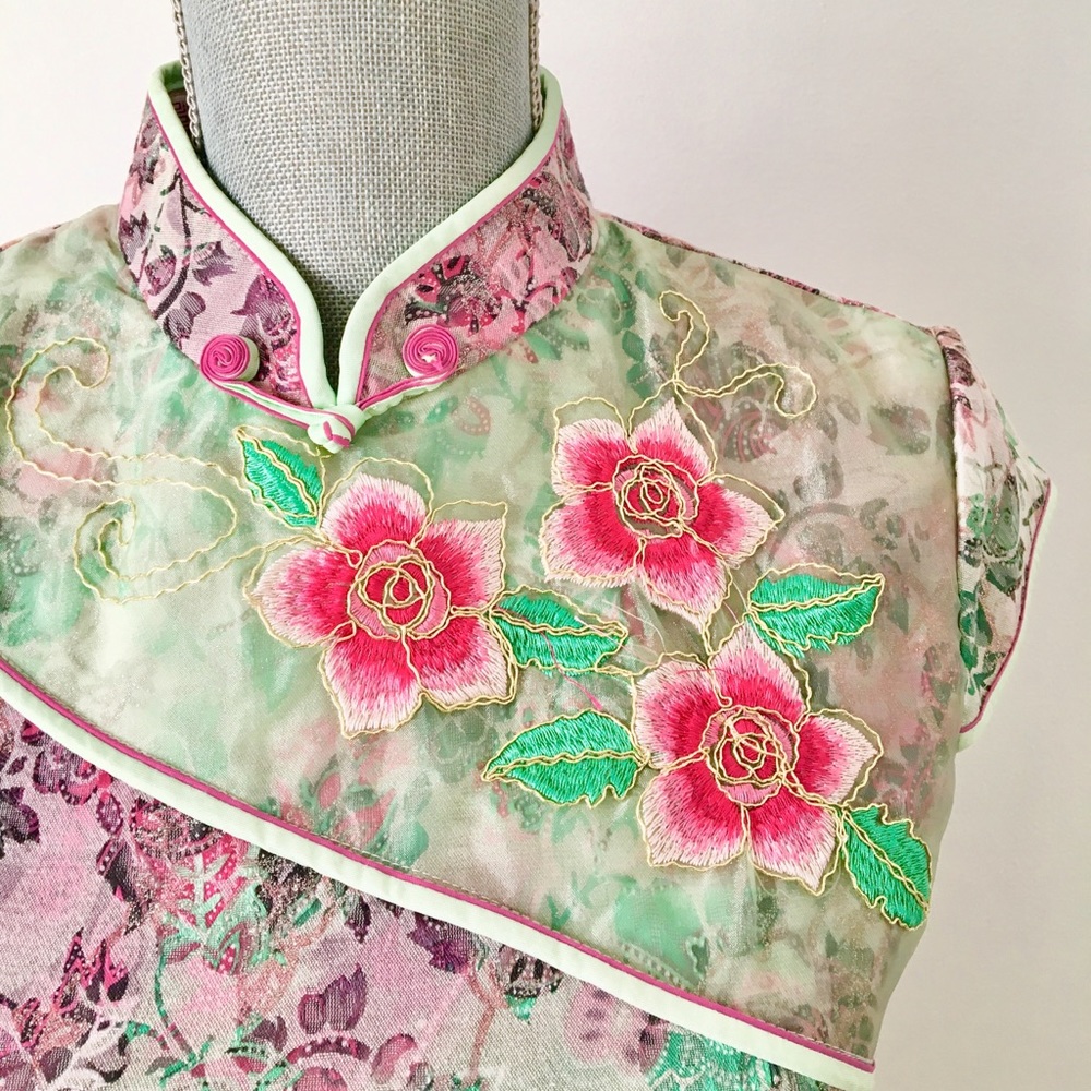 JOY LUCK embroidered mini cheongsam dress - Picture 3 of 7